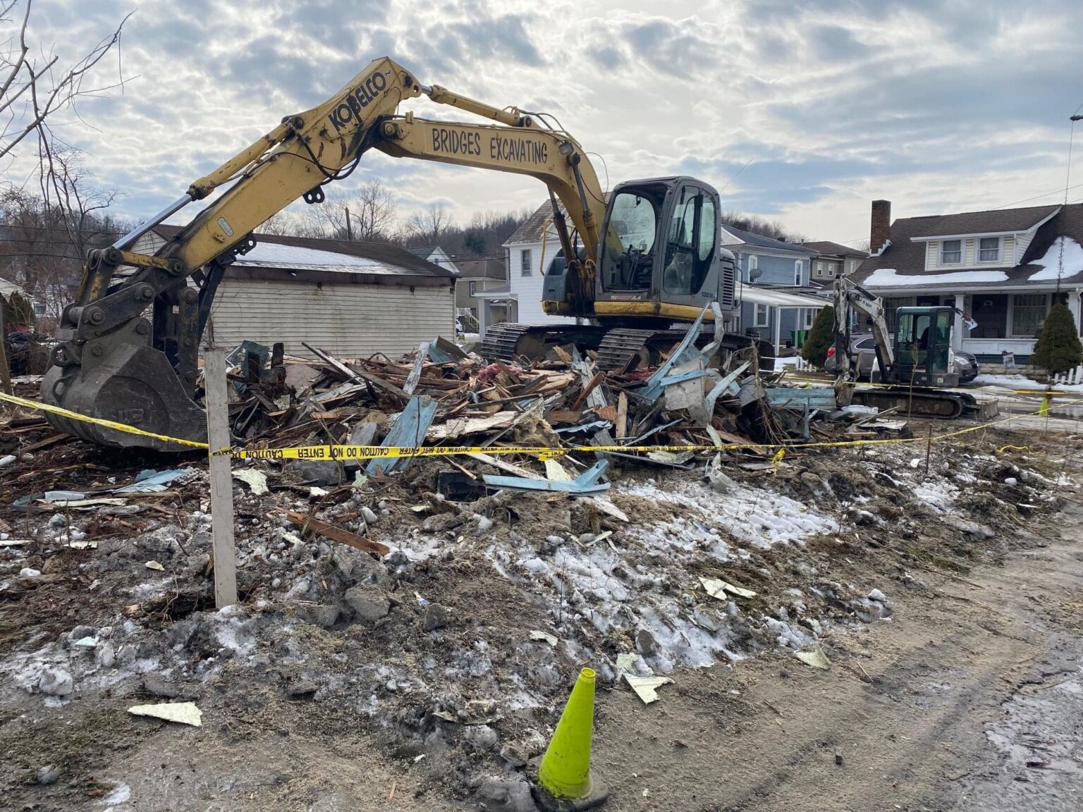 One of Uhrichsville's abandoned houses torn down, others to follow