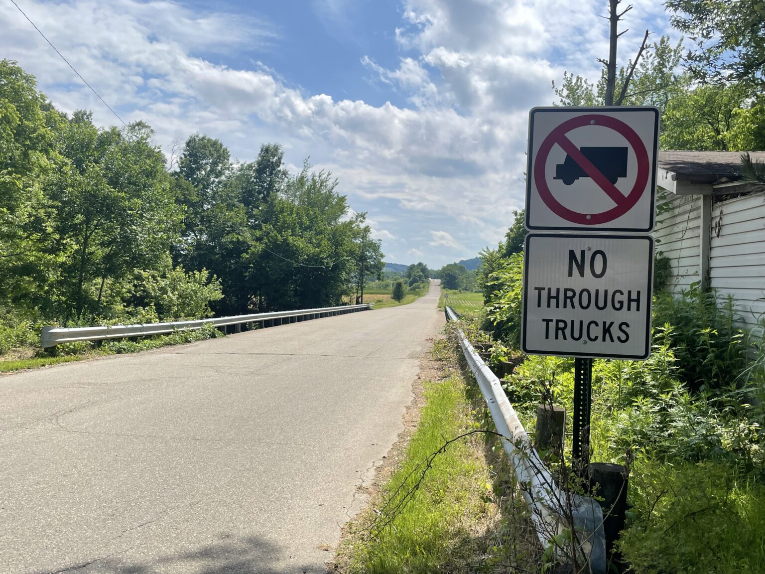 Uhrichsville police to start ticketing in 'No Thru Truck' zones WJER